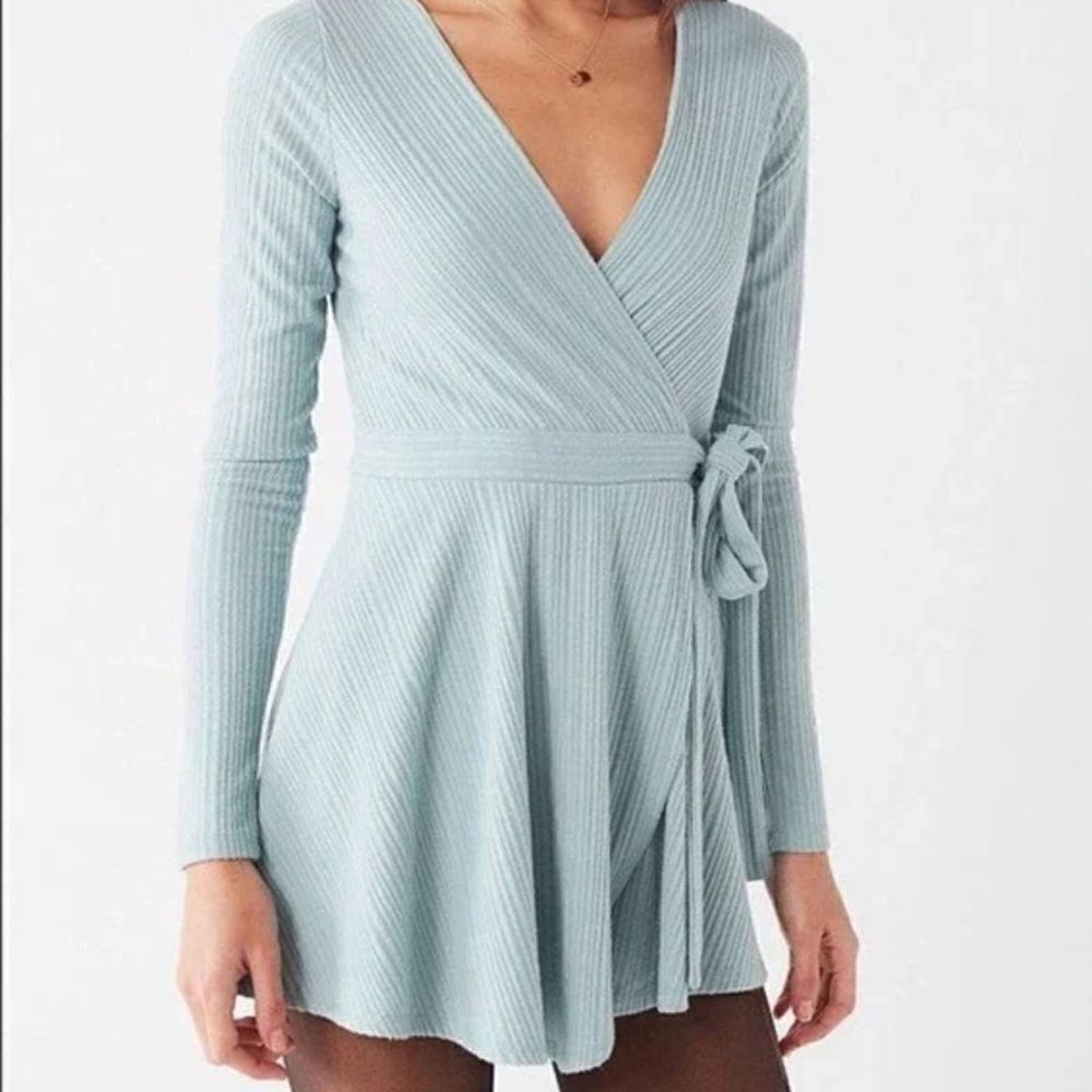 Urban Outfitters Briella Ribbed Knit Wrapped Long Sleeve Romper Size Medium